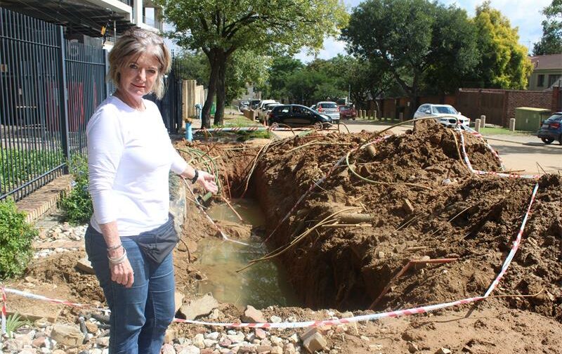 A long-term solution, including pipe replacement, is under investigation, in order to fix the repeated pipe bursts in Sunninghill.