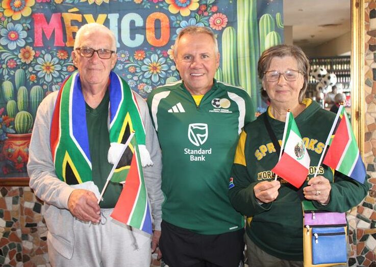 Lonehill Senior Club members with coach Grant Johnson at Dino’s Pizzeria Restaurant in the Lonehill Shopping Centre on May 20, 2026. Photo: Ayanda Ntshingila