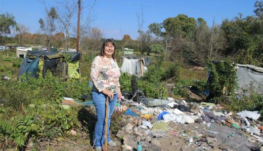 June Julyan, from Paulshof Residents and Ratepayers Association, at the informal settlement at the confluence of the Braamfontein and Sandspruit rivers on June 2, 2026. Photo: Ayanda Ntshingila