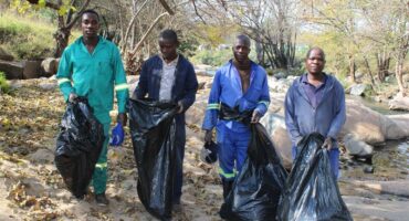 Paulshof Residents and Ratepayers Association cleaning team removes debris and litter from the Braamfontein spruit on June 02, 2026. Photo: Ayanda Ntshingila.