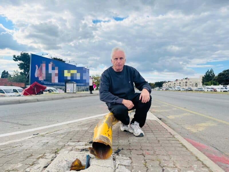The incident comes just days after Ward 94 councillor David Foley compiled and submitted a list of non-functioning traffic lights across Fourways, warning that the failures pose a serious risk to road users and are causing severe traffic congestion.