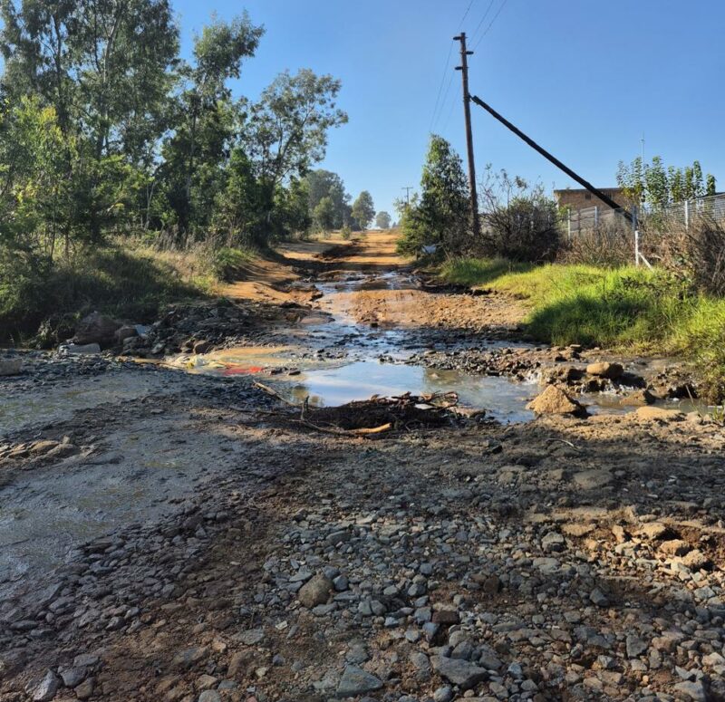 Despite ongoing complaints from residents about deteriorating gravel roads, particularly during the rainy season, the Johannesburg Roads Agency says routine maintenance will remain the primary intervention as funding constraints rule out road upgrades for now.