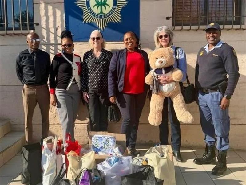 Lisa Sukdev brought women together at Cedar Lakes for the second annual Bubbles and Bras, turning a bubbly women’s month celebration into a meaningful drive to support women through bra, underwear, and toiletry donations.