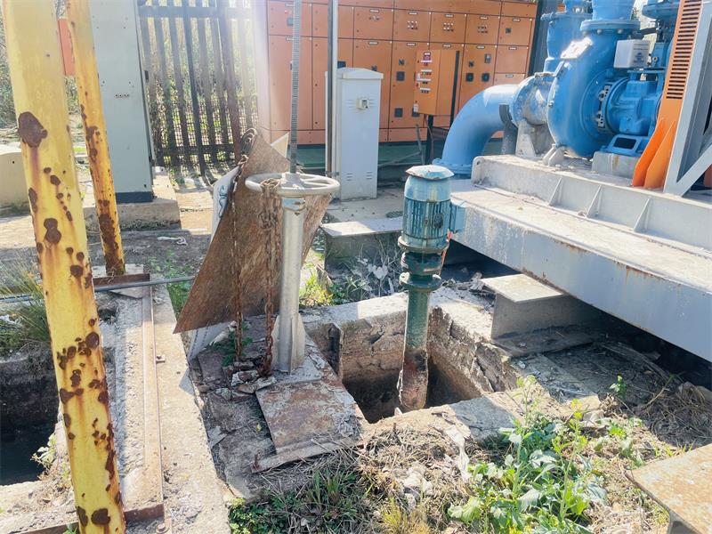 The temporary Jukskei pump station in Jukskei Park, where recurring blockages and silt build-up have resulted in sewage overflows, according to the ward councillor on July 30, 2026. Photo: Ayanda Ntshingila