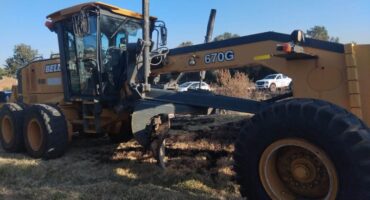Johannesburg Flying Squad members recover a stolen bell excavator in Midrand on August 3, 2026. Photo: Arrive Alive