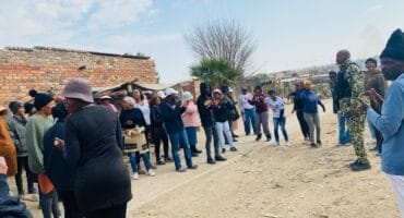 : Diepsloot community sings in solidarity on August 6, 2026. Photo: Reitumetse Gugushe