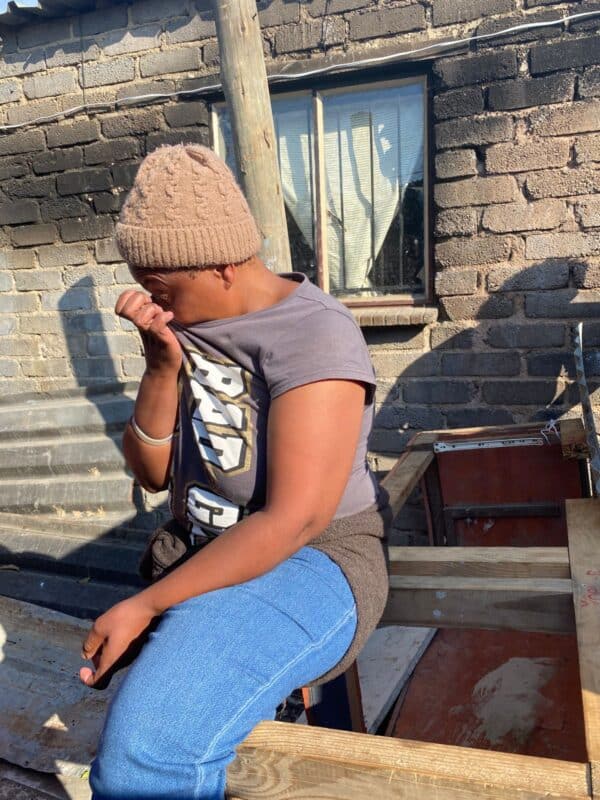 Nontlantla Sedise cries when she reflects on her current living conditions with her 5 kids on August 28,2026. Photo: Reitumetse Gugushe