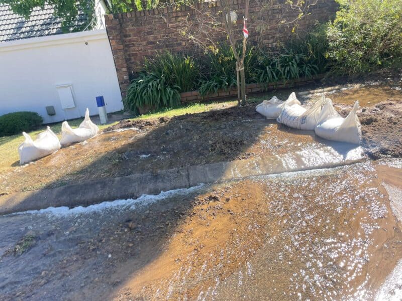 The latest burst has renewed concerns among residents and Ward 106 councillor Chris Santana over the effectiveness of Joburg Water’s interventions amid ongoing water outages and repeated infrastructure failures. Photo: Ayanda Ntshingila