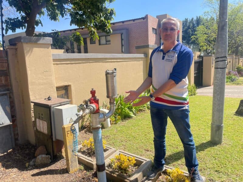 The air valve forms part of Joburg Water’s pressure-management intervention aimed at addressing recurring pipe bursts. Santana says he remains concerned that bursts have continued despite the installation and is calling for the underlying cause of the failures to be addressed on August 25, 2026. Photo: Ayanda Ntshingila