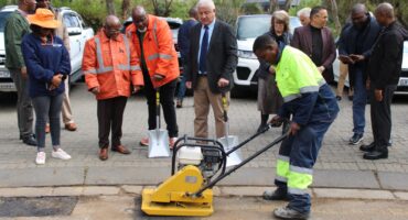 The LRA’s involvement forms part of a collaborative approach to addressing local road maintenance, with the association using its presence on the ground to help identify and tackle potholes in the community on September 8, 2026. Photo: Ayanda Ntshingila