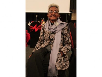 100-year-old Elizabeth du Plessis from Geluksdal was acknowledged with a special gift from all the sponsors. Her wishes for South Africa on Mandela Day are that his dreams come true.