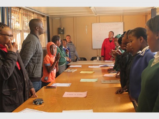 Dawn Park Police Station hosted a Take a Girl to Work Day. A a total of 15 grade seven learners from Villa Liza Primary School, Thulasizwe Primary School and Windmill Park Primary School attended.