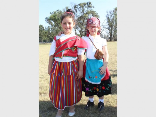 Tanica de Freitas (left) and Leila Vela, Grade one, in their heritage attire.