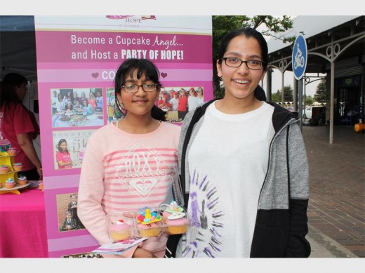 Joey Baijan (left) and Niki Baijan supporting the good cause.