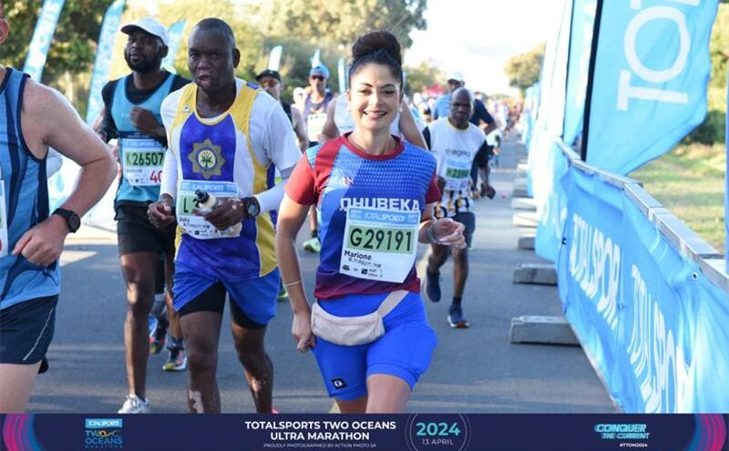 She finished the race in 09:33:57.