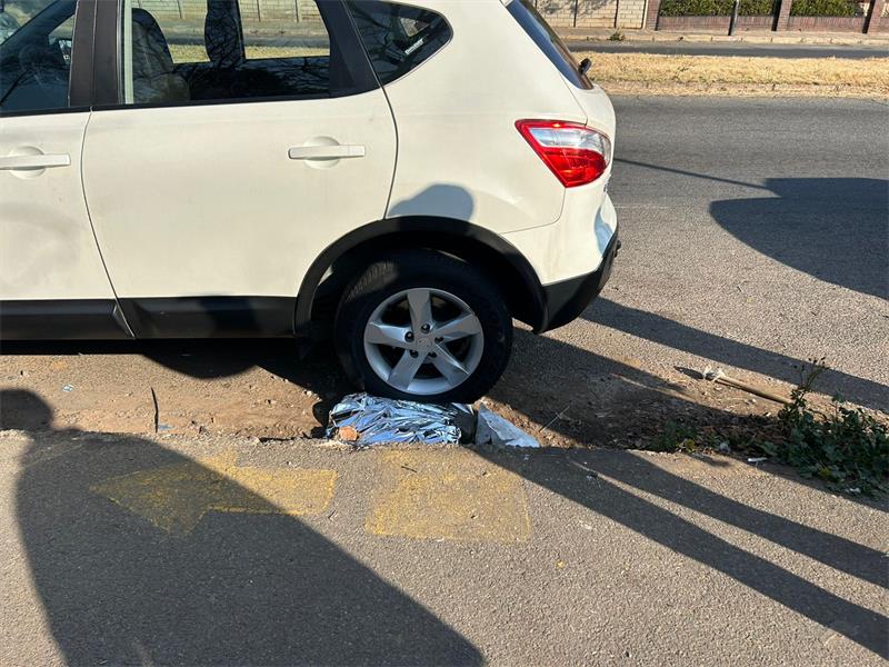 Boksburg residents were left shaken and horrified after a foetus was
found on the corner of Leeuwpoort and Joubert streets in the CBD