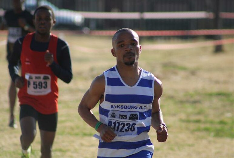 The event was held at Marivate Park in Daveyton and it attracted the province's best upcoming, elite and veteran runners.