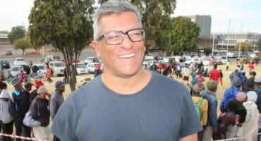 At the Boksburg Civic Centre, various local businesses converged on the lawn where they, in celebration of Mandela Day, handed out food to thousands of the needy and vulnerable members of the community.