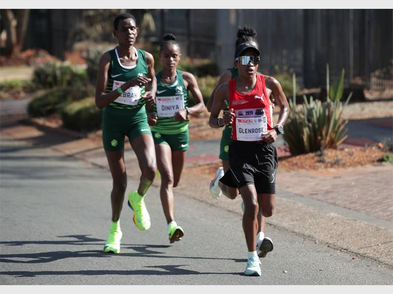 She won the race in 32:39.