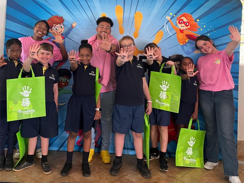 Children at Nova Pioneer Boksburg got an unforgettable lesson in kindness, bravery, and resilience when the interactive High 5 theatre show visited on September 22.