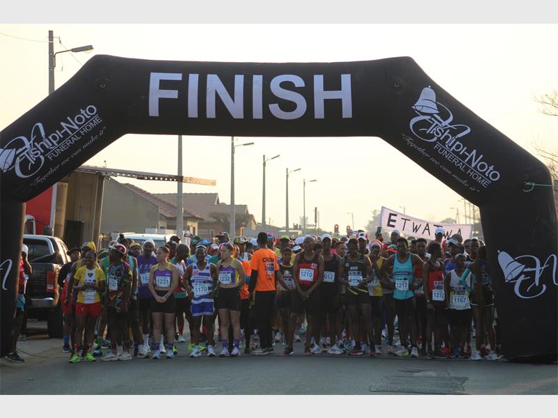 The event included 10km and 5km races and several road mile events.