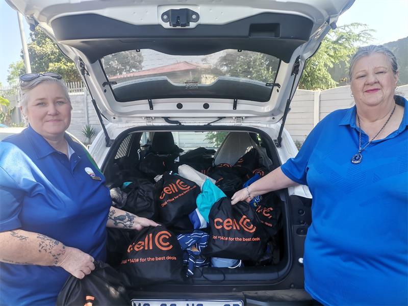 Much-needed personal items were donated to the Boksburg North police station to provide comfort and restore dignity of victims after they suffered traumatic experiences.