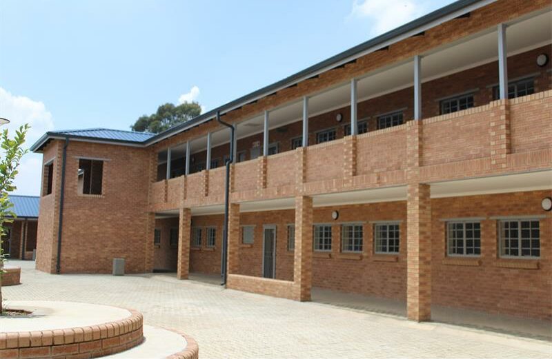 Windmill Park’s new R140 million secondary school is ready to open its doors, easing overcrowding at the area’s existing schools.