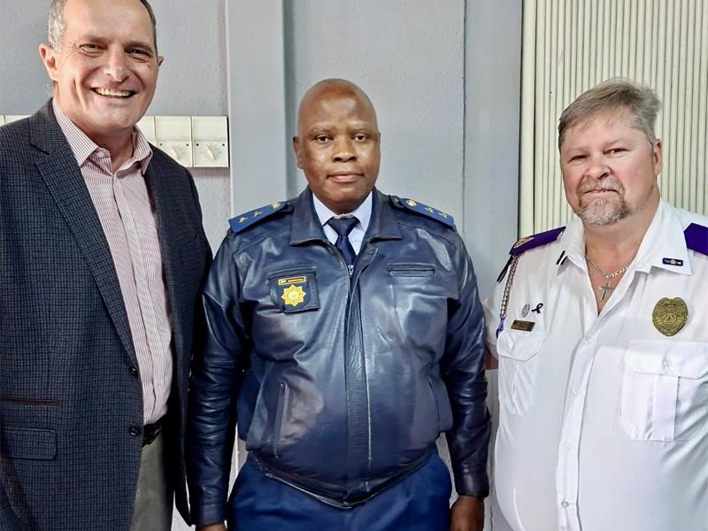 Die doel van die inisiatief is vir die gemeente om uit te reik en hierdie personeel te bedank vir hul goeie werk.