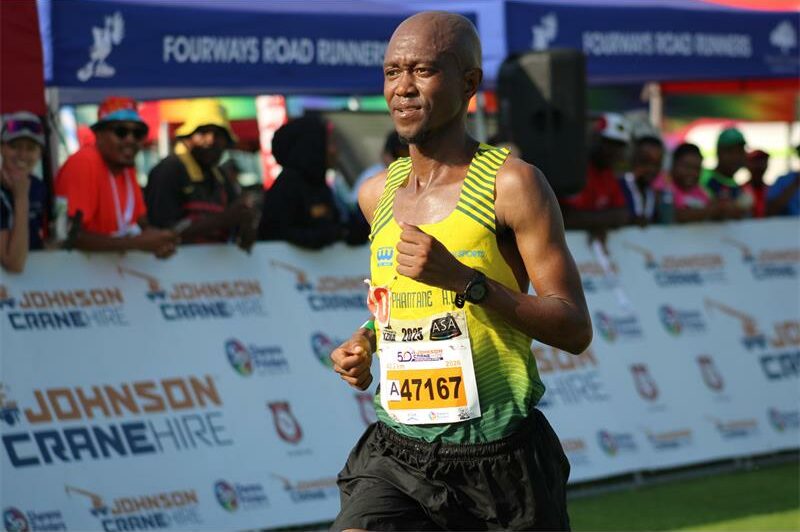 He clinched the men's title in 02:21:24, while Jepchirchir won the womne's race in 02:58:49.