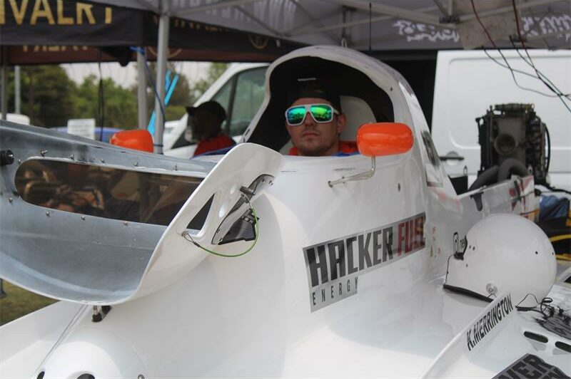 He made his debut in the second leg of the F1 Powerboat Champs.