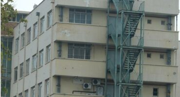 Multi-storey buildings with staircases