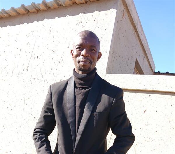 Interested parties can contact Thabang Dichaba on WhatsApp at 061 635 2833 or 073 393 2535. Calls can be made to 061 635 2833 or 063 468 0872, while enquiries can also be emailed to bachabadichaba@gmail.com.