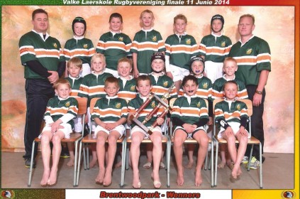 Die Laerskool Brentwoodpark se o-9 rugby ligawenners is, agter (van links): Johan van Wyk (afrigter), Timothy Henstock, Marco van Wyk, Dawson Botes, Aedan van Vuuren, Conrad Erasmus en Kemp van der Merwe (afrigter). Middel: Tian van der Walt, Zandré Kotze, Juan-Michael Roux, Lian Jansen, Brendan Ellis en Gerhard Kritzinger. Voor: Jéan Mann, Roan Jansen, Bryce Edwards, Kevin van der Merwe en Renier van Vuuren.
