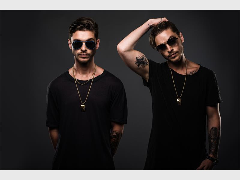 Electro duo, twin brothers Andrew and Brian Chaplin formed Locnville. Their debut studio album titled “Sun In My Pocket” was released in South Africa in February 2010 and the duo will head to Benoni.