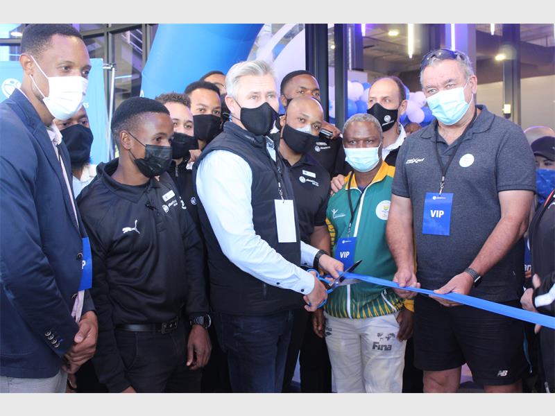 Plenty of fanfare at official opening of new gym Benoni City Times