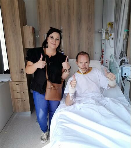 Photo of Taryn and Jaco Pretorius who is undergoing treatment and palliative care, with East Rand Palliative Care (ERPC), for Squamous Cell Carcinoma, an aggressive form of skin cancer.