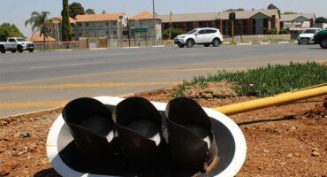 Photo of a traffic signal lying on the ground