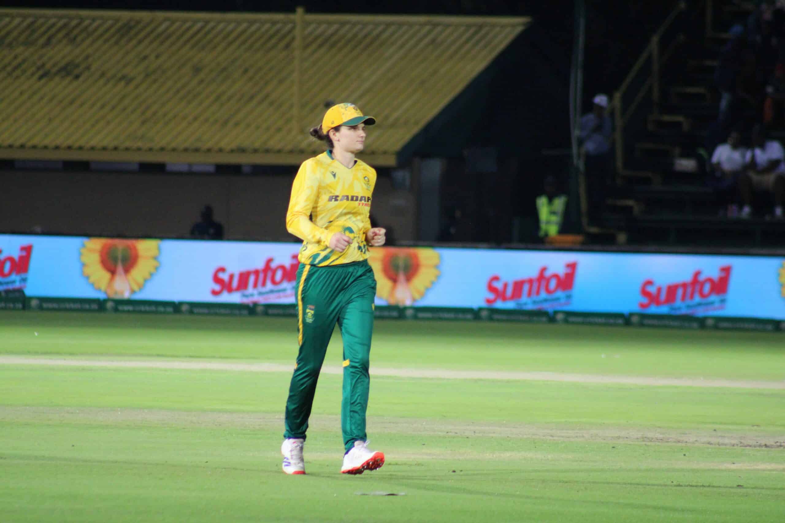 Wolvaardt leads Proteas to series win
