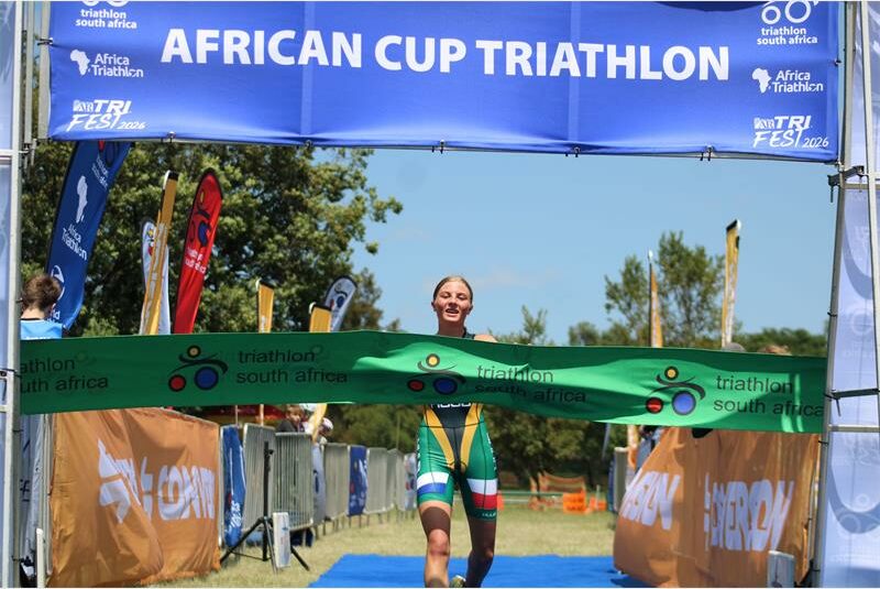 She clocked splits of 10:41 in the swim, 34:28 on the bike and 20:09 in the run to clinch the title in 01:06:39.