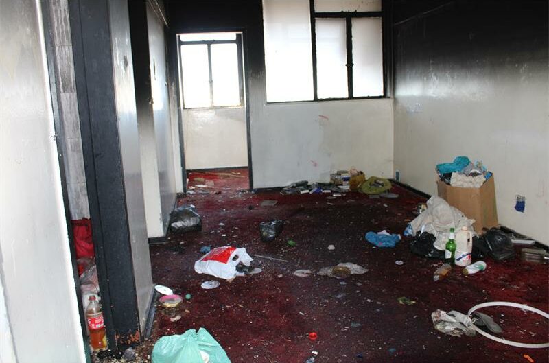 Image inside a messy apartment