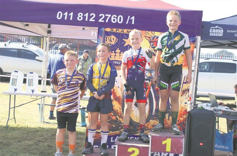 Team manager praised the enthusiasm and determination shown by cyclists during the mountain biking event.