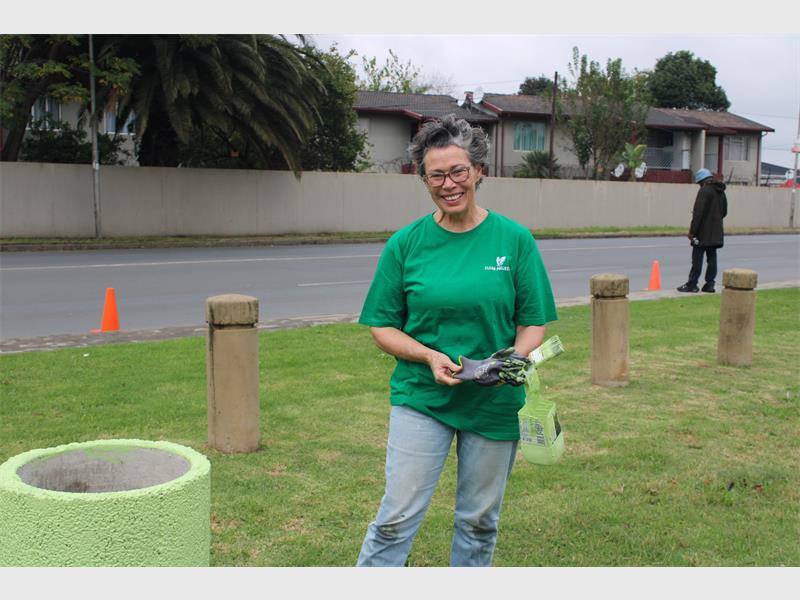 Neglected public spaces and overgrown areas left her heartbroken, but instead of accepting the decline, she found hope in a simple act.