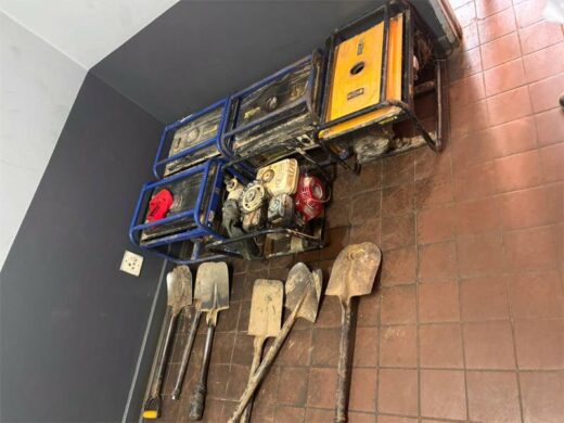 GENERATOS
