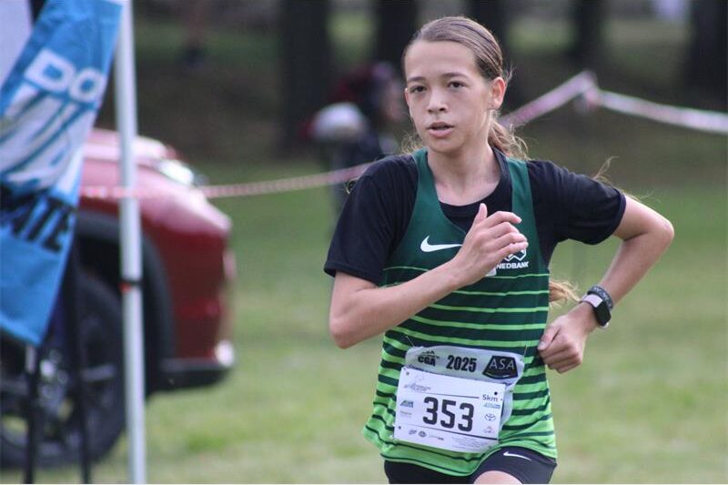 She finished in the top 10 in the elite junior women's race.