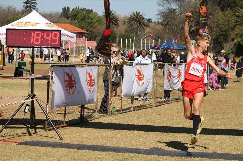 He won the race in 18:50, with Junior Noah second in 19:20, while Stephen Joubert completed the top three in 19:23.