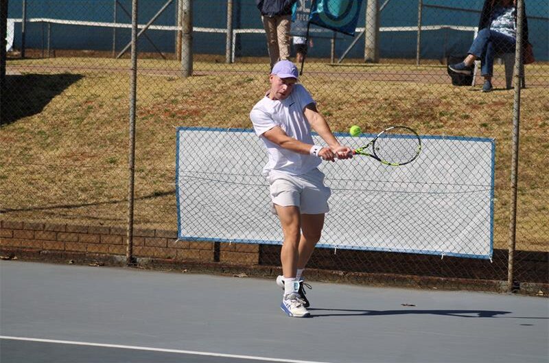After two fiercely contested sets, Andreas Scott triumphed 7-6, 7-6, while Abigayel Vosloo needed a 10-point tie-break to win the women's title.