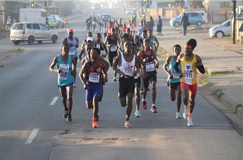 Hundreds of runners took part in the 10km race and 5km fun run, while youngsters showed their talent in the age-group mile races.
