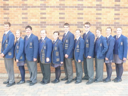Graad 11: Armand Theron (links), Nadine Smith, Brent Bronkhorst, Drienie Krugel, Leané Delport, Werner Grundeling, Chanté Pretorius, Jaco van Zyl, Nadine Van Wyk, Naomi van Zyl en Chanté van Heerden.