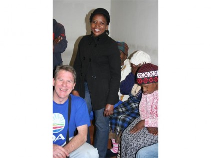 Democratic Alliance councillor Gary Scallan was one of several Brakpan DA public representatives who marked Women's Day on Saturday, last week, by donating several large bags of clothing and linen to the Emmanuel Crisis Centre Hospice, in Tsakane. Scallan is seen with the centre’s programme manager, Eunice Ramontoeli.