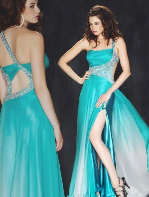 Een van die rokke in die voorraad van Dazzling Angel Dresses se voorraad. Dit is nie noodwendig dat dié spesifieke rok beskikbaar sal wees uit dié wat gekies kan word nie.